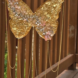 Butterfly Crystal Suncatcher: Gold Leaf Resin Decor with Hydrangea flowers and rose quartz crystals