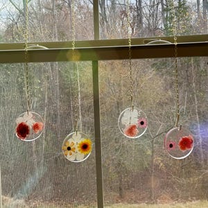 Custom Flower Preservation Suncatcher