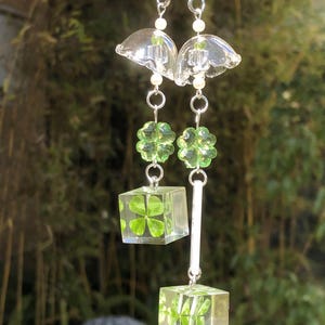 Real Four Leaf Clover Suncatcher, Lucky Resin Clover Hanging Decor, Short & Long Style, Window Charm Gift for St Patrick’s Day
